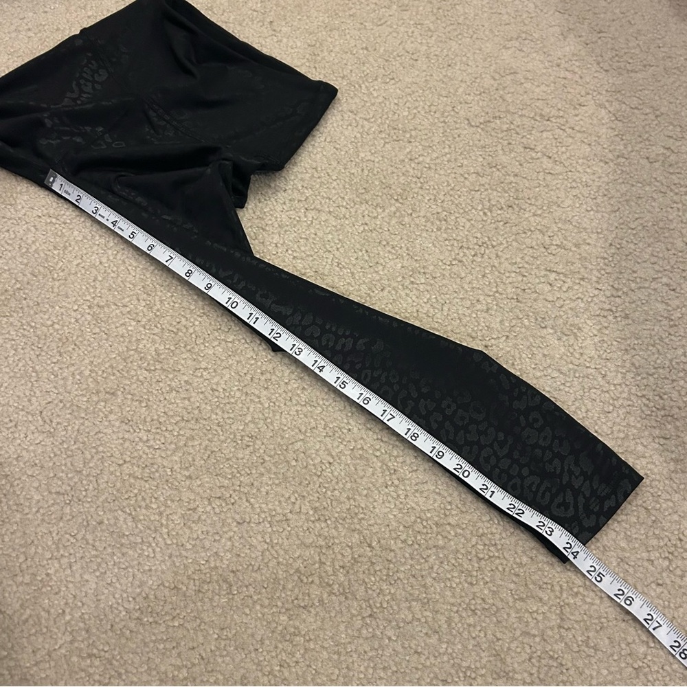 Beyond Yoga Shiny Leopard High-Waisted Legging - Picture 4 of 5